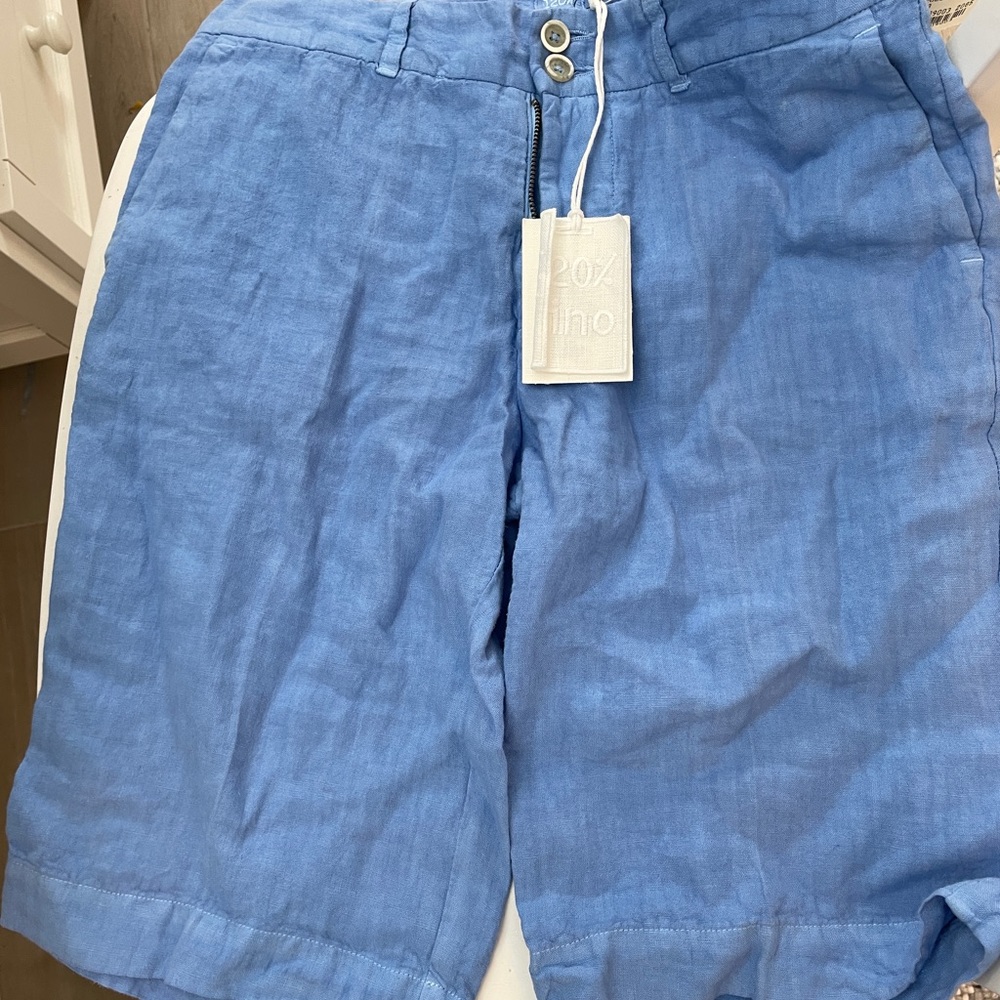 Women's 120 Lino Bermuda walking shorts - NWT size 6 or European size 38
